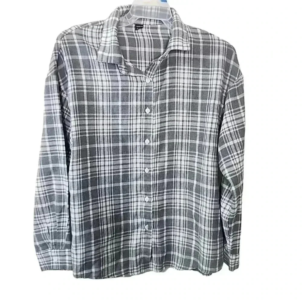 Shein Plaid Button up blouse. Size Medium - Picture 2 of 7